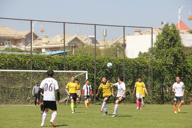 萨林杰35+16贺希宁准绝杀 深圳1分险胜同曦